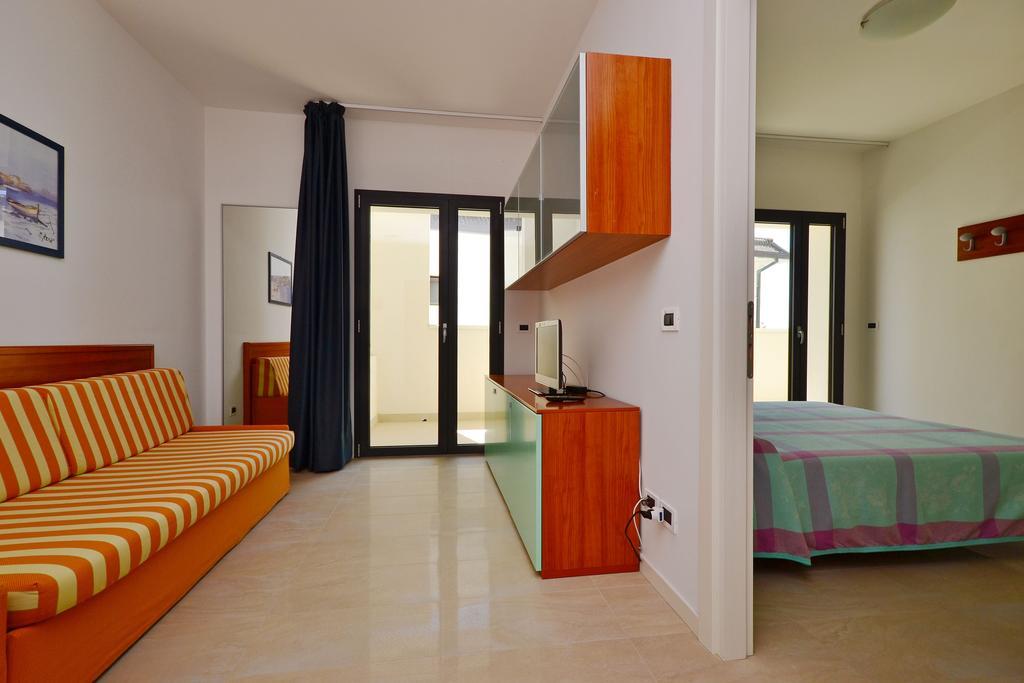 Residenza Verde لينانو سابيادورو الغرفة الصورة