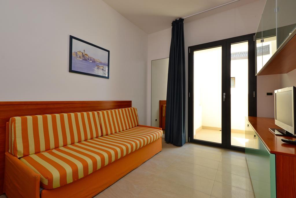 Residenza Verde لينانو سابيادورو الغرفة الصورة